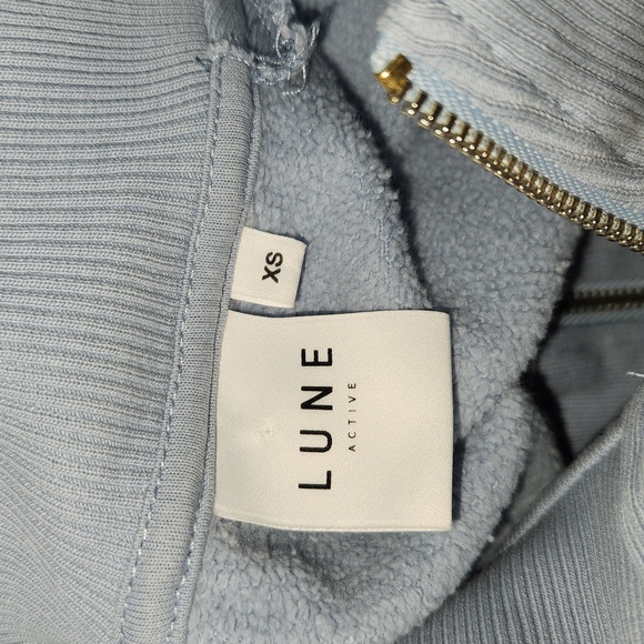 Lune Active  yuki cropped zip sweater size XS dusty blue - Picture 4 of 16